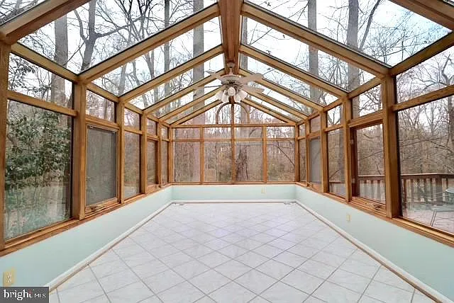 4 bed, 3.5 bath, 2868 sqft, $4,600 — Photo 4