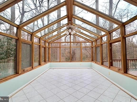 4th image of 11312 Myrtle Ln