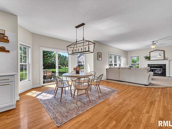 5th image of 403 Topaz Dr