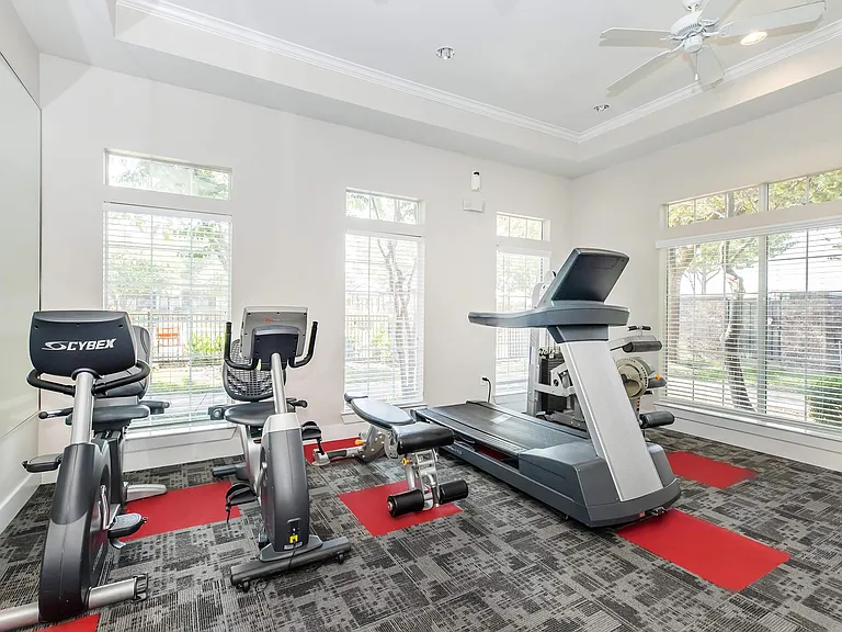 Estate Villas at Krum Apartments — Photo 16