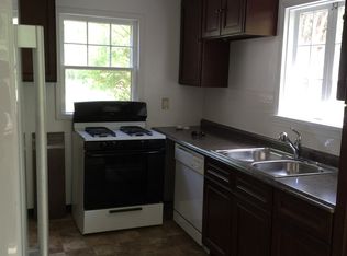 6930 Hilton Rd, Brecksville, OH 44141