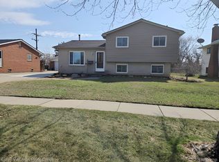 3210 Cero Dr, Sterling Heights, MI