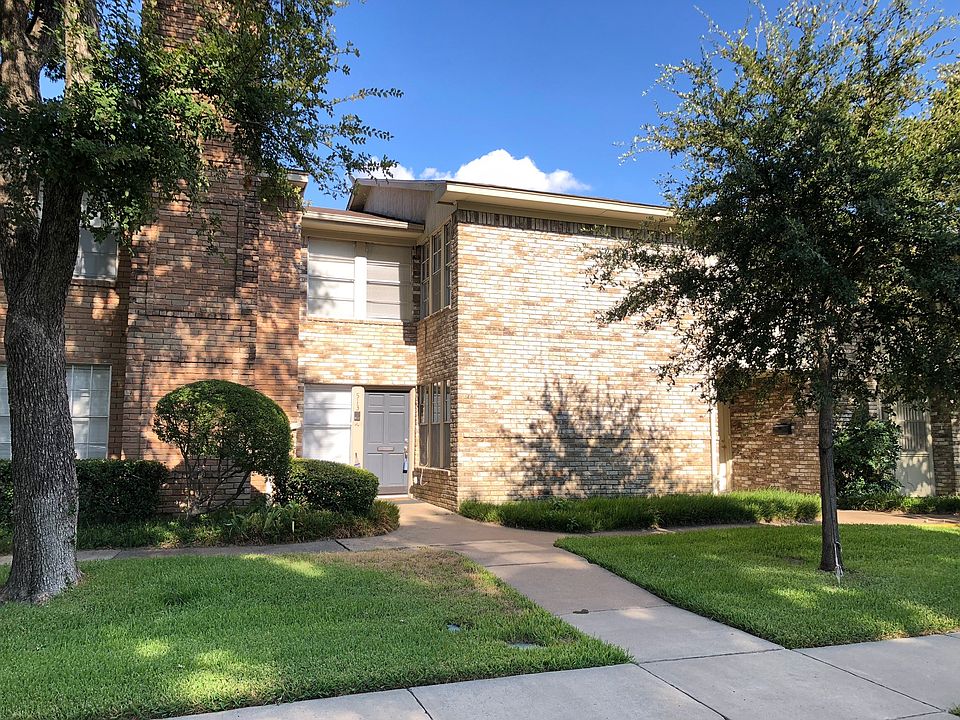 1st image of 513 Towne House Ln