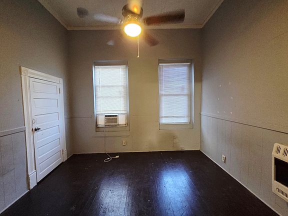 5th image of 930 Summit Ave