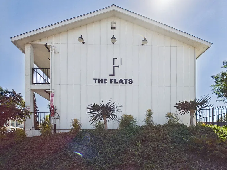 The Flats — Photo 28