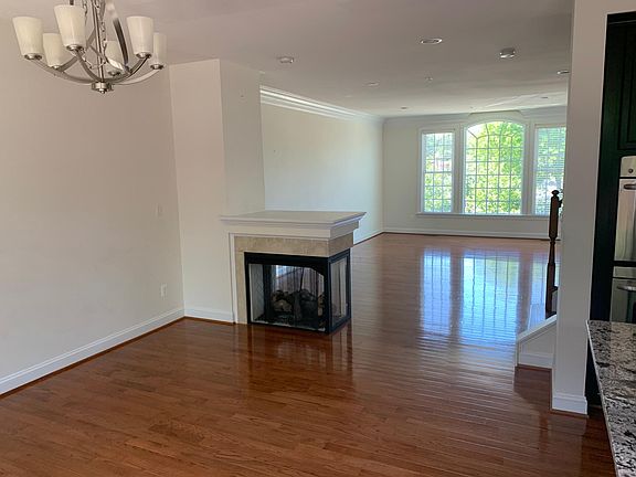 5th image of 2096 Hutchison Grove Ct