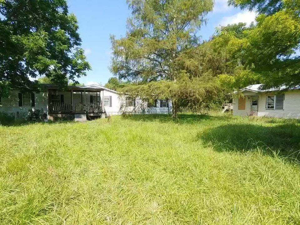 2nd image of 131 Lumas Rd #B