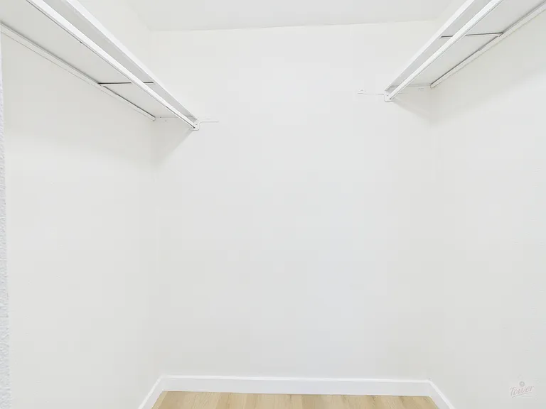 2124 Burton Dr #105 — Photo 19