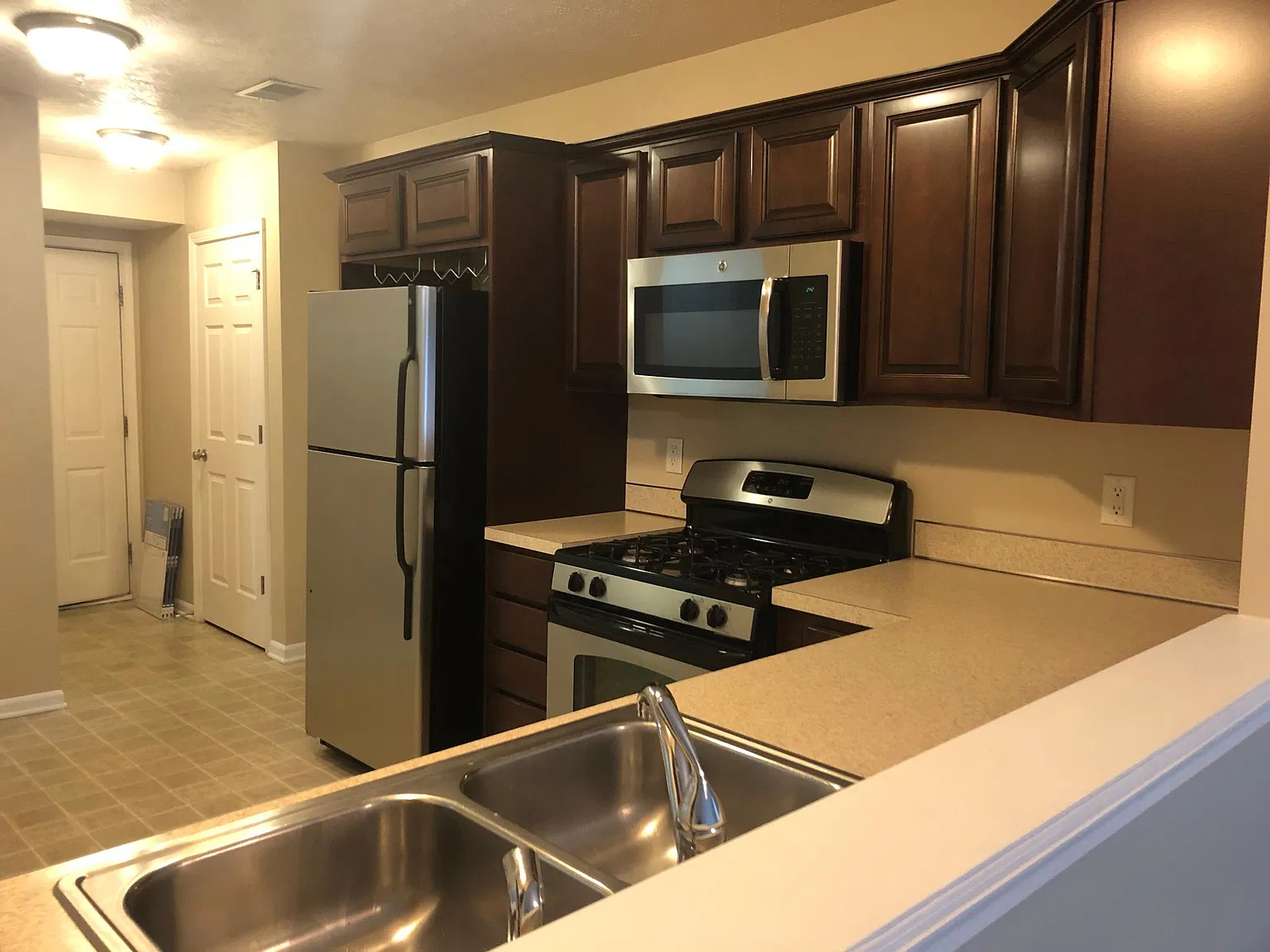 5430 Rivertown Cir SW — Photo 3