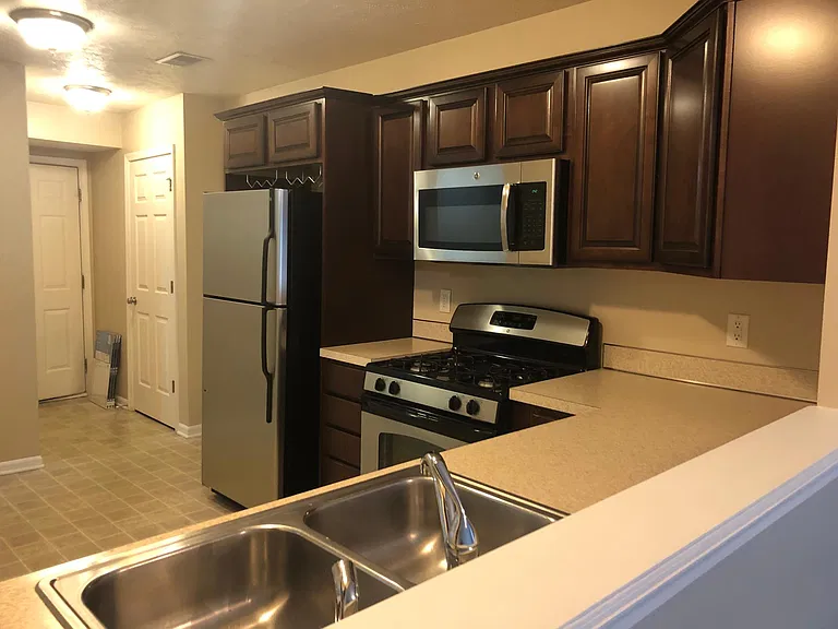5430 Rivertown Cir SW — Photo 3