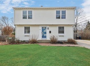 25 Nichols Rd, North Kingstown, RI 02852