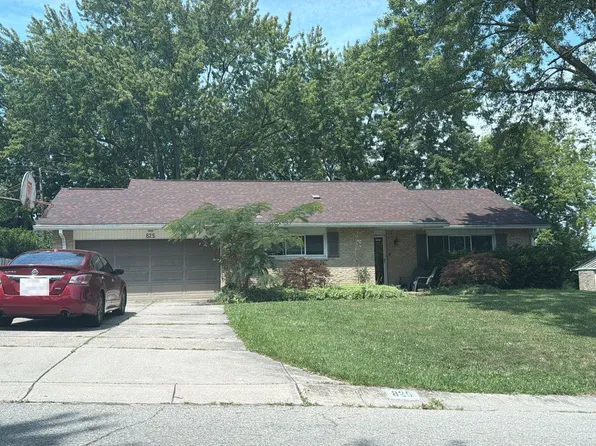 825 Gleneagle Dr, Dayton, OH 45431