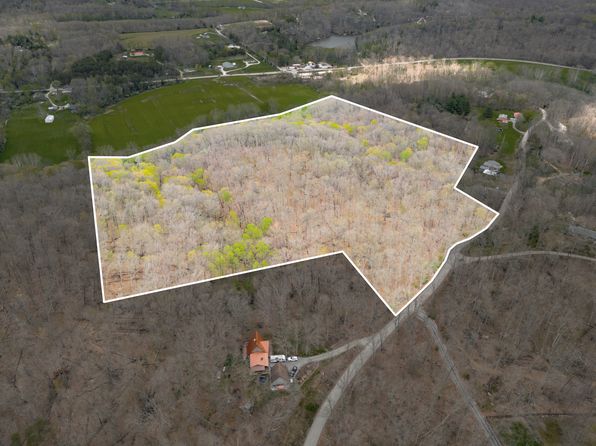 4100 Schooner Rd, Nashville, IN 47448