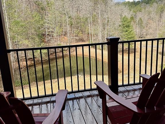 3rd image of 1365 Skylake Rd