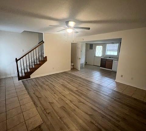 2nd image of 12 Lumpkin Dr APT 2