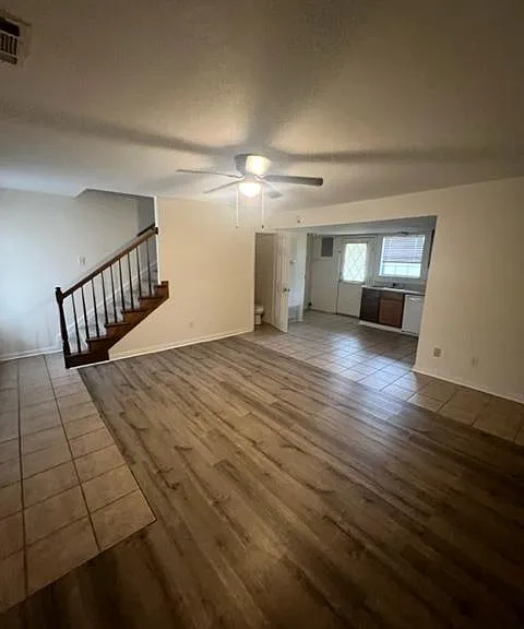 12 Lumpkin Dr #2 — Photo 2
