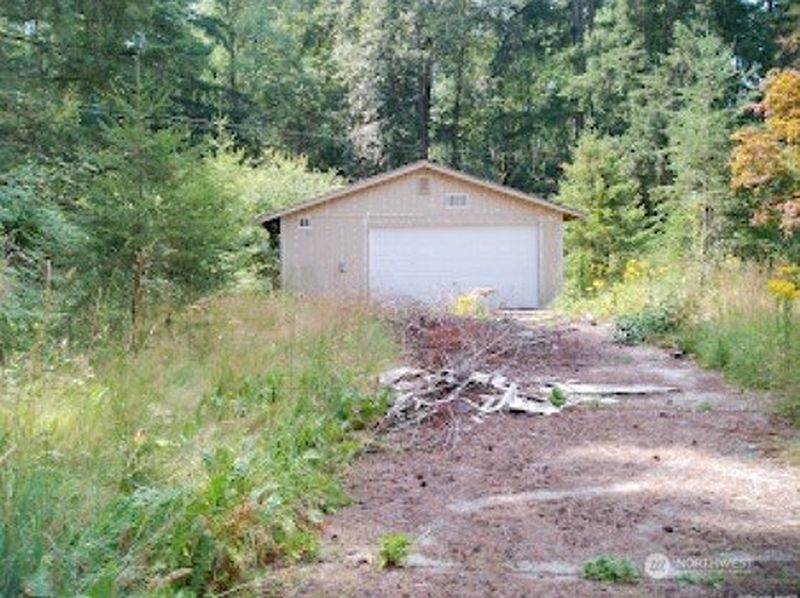 4th image of 32120 71st Avenue S