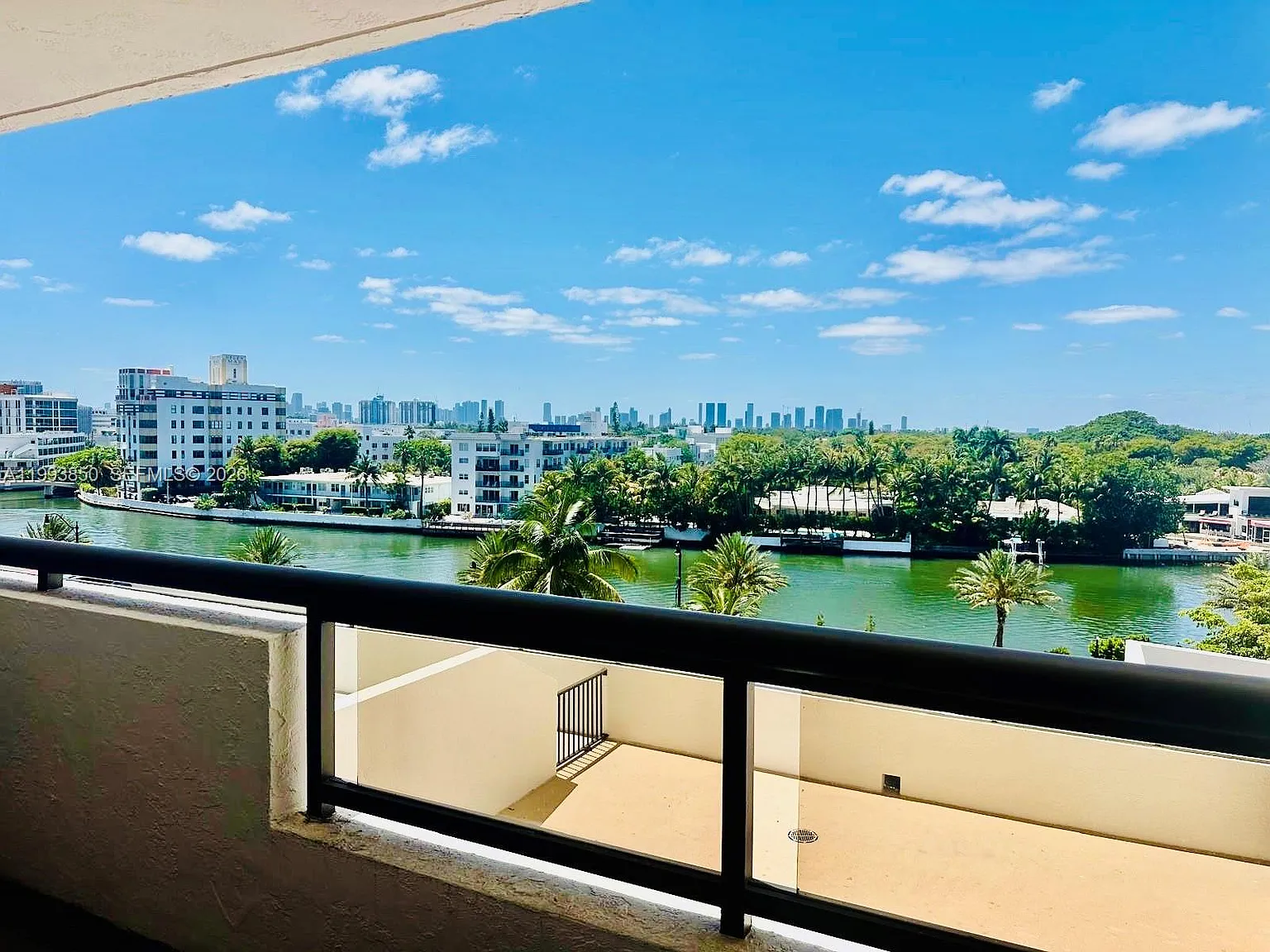 Club Atlantis Condo — Photo 1