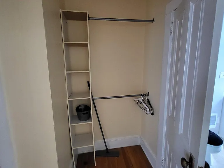 34 E Walnut St #B — Photo 20