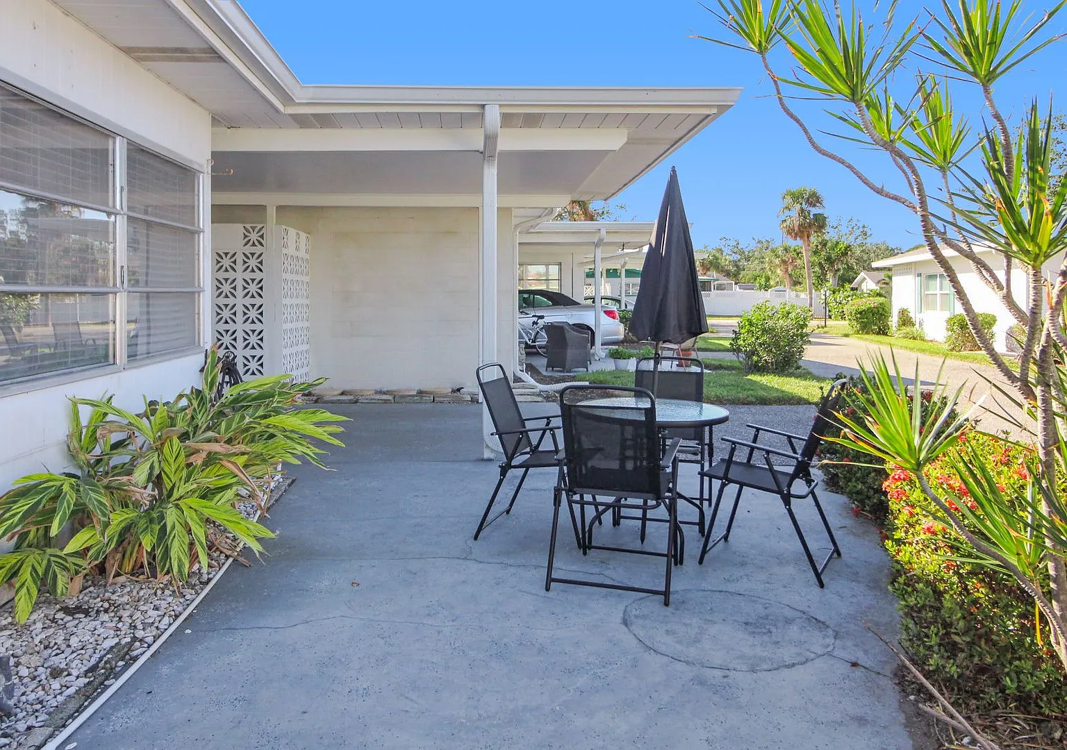 Beach Manor Villas Annual Condo for Rent — Photo 3