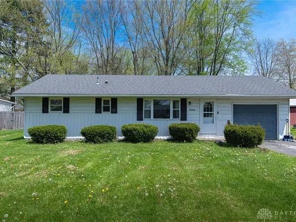 7351 Willow Dr, Blanchester, OH 45107