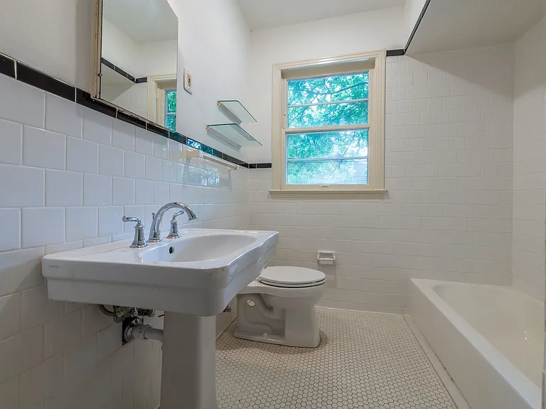 3213 Hampton Rd — Photo 12
