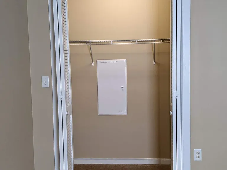 20 Livingston Ave #705 — Photo 14
