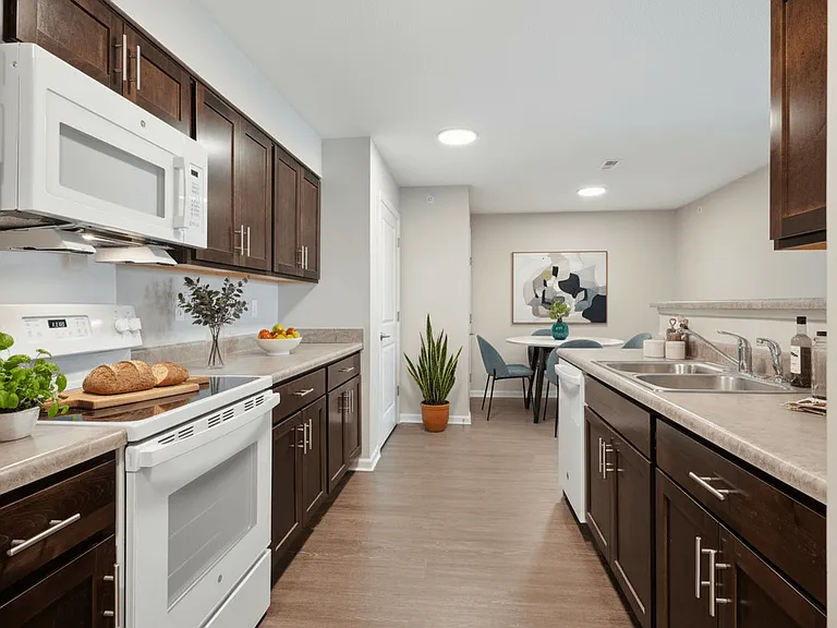 Chandler Pointe Senior Living — Photo 35