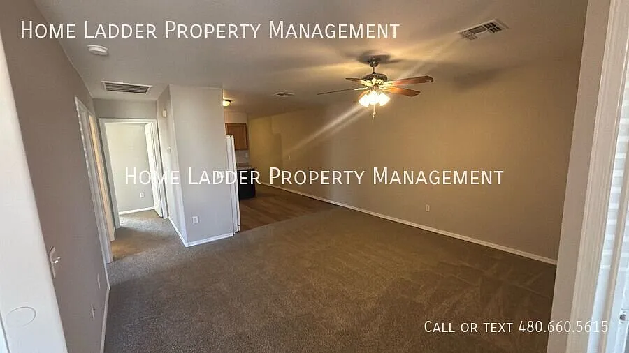 250 off of move in expenses** Great 3 Bedroom 2 Bath with a Garage in Arizona City! — Photo 3