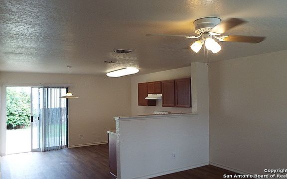 2nd image of 125 Gatewood Bay