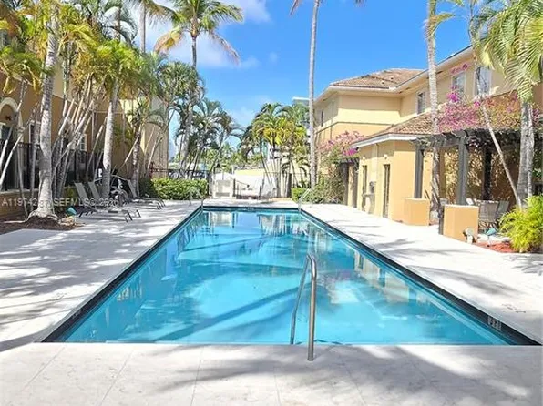2945 NE 185th St APT 1412, Aventura, FL 33180