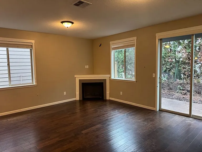 2706 NE 130th Ct — Photo 17