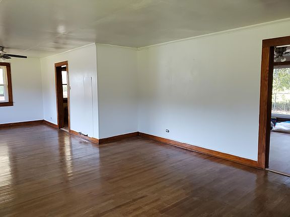 5th image of 2034 Queensburg Ave