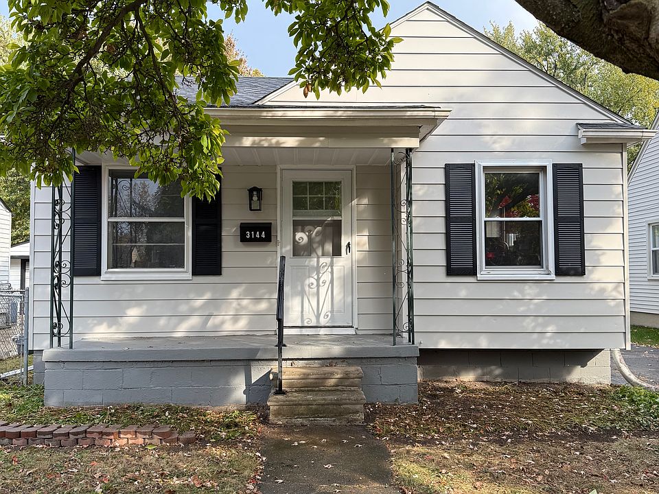 1st image of 3144 Ellwood Ave