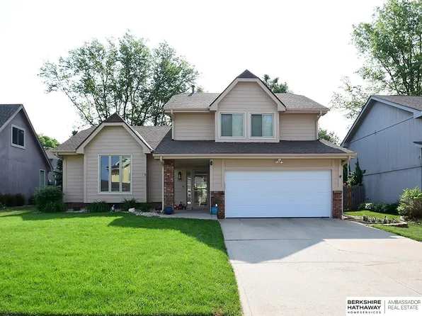 735 N 155th Ave, Omaha, NE 68154