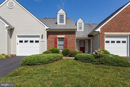 11210 Silversmith Ln Photo 1
