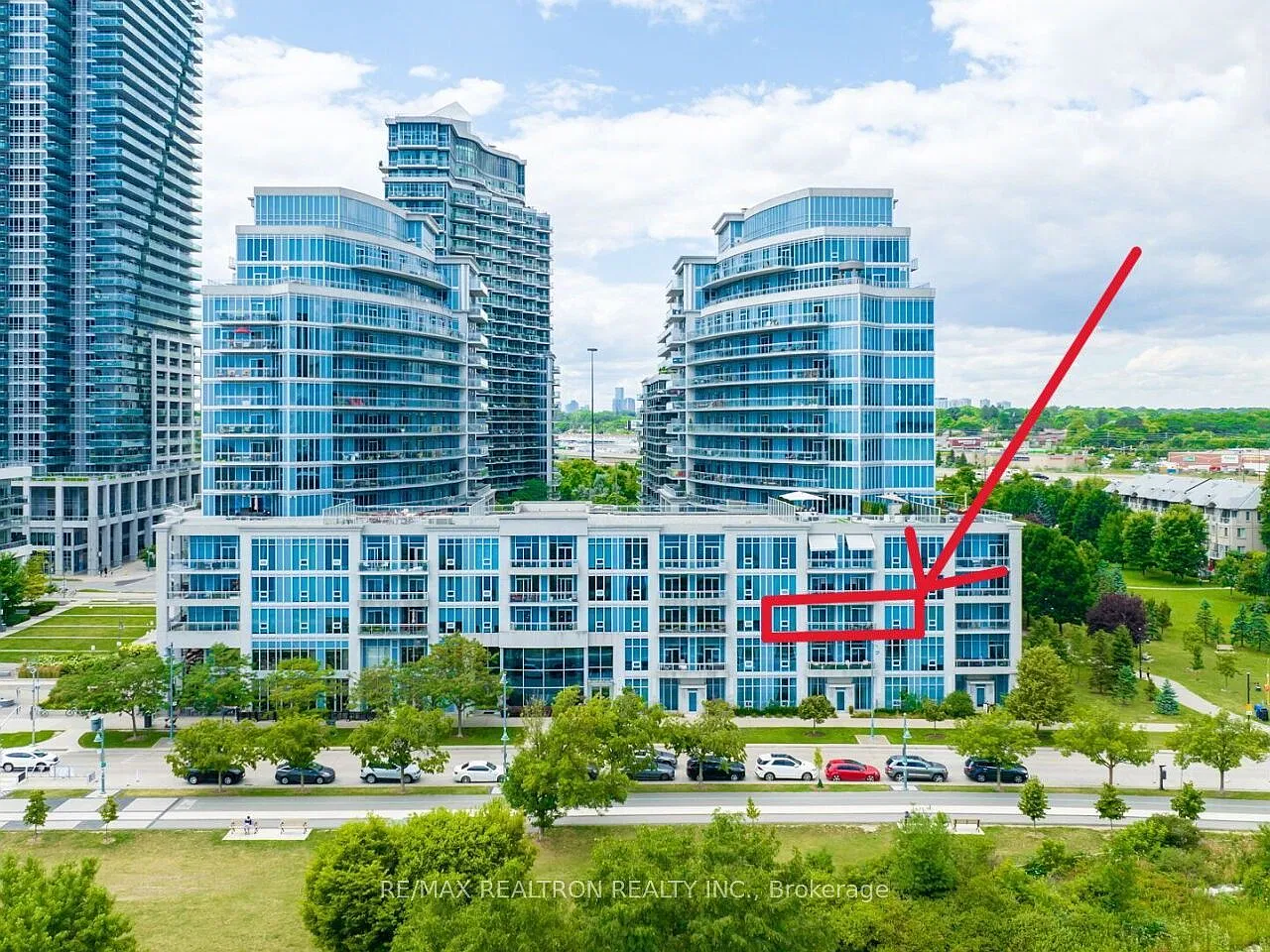 2 bed, $5,000 — Photo 2