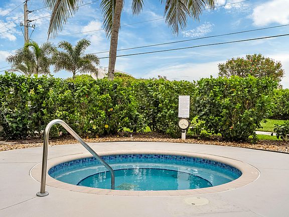 4th image of 5051 N Highway A1a APT 13-5
