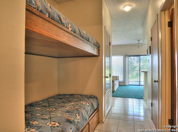 5th image of 474 Seele St APT 3