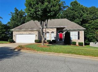 4806 Tenby Dr, Greensboro, NC 27455