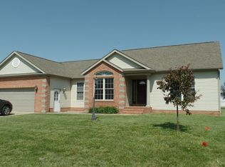 3200 Mustang Ct, Herrin, IL 62948