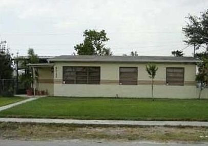 2nd image of 5711 SW 38th St