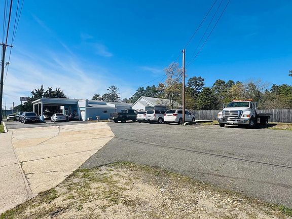 2nd image of 1004 Blackhorse Pike