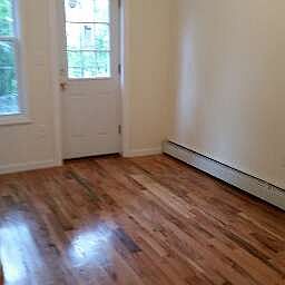 3rd image of 847 E 222nd St