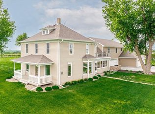 31506 Pioneer Trl, Treynor, IA 51575