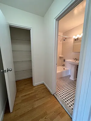 Rented by Olnick Organization | media 4