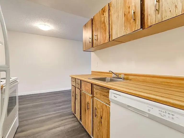5411 39th Ave #207 — Photo 7