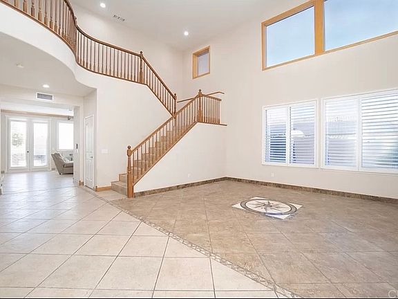 2nd image of 3166 Shandwick Cir