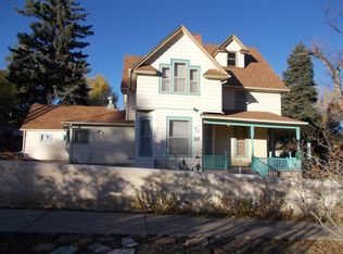 240 S 4th St, Raton, NM 87740