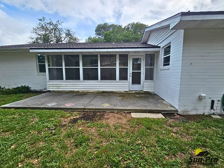475 Riverside Dr — Photo 33